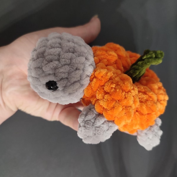 Pumpkin Turtle Amigurumi Pattern | Halloween Crochet Plushie | Cute Small Turtle PDF Tutorial | Beginner Amigurumi Fall Decor Toy