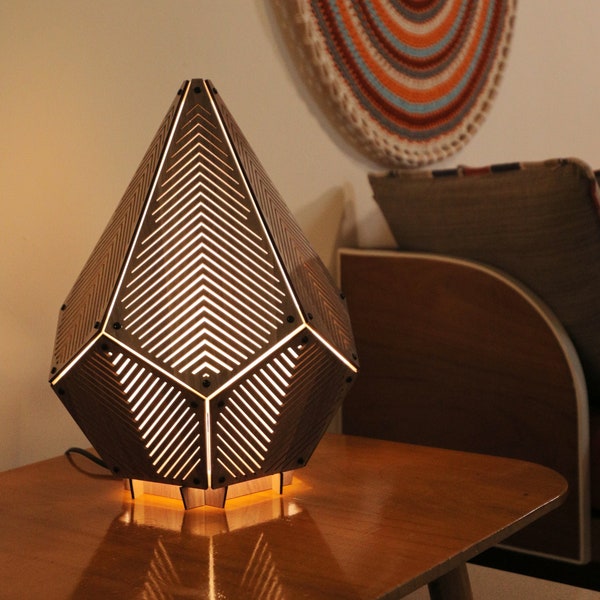 Modern Table Lamp 'Linez' by SAYA Light - Wood Lamp in Modern Design with 10 Polyhedron Faces and Cool Geometric Projection Custom Pattern