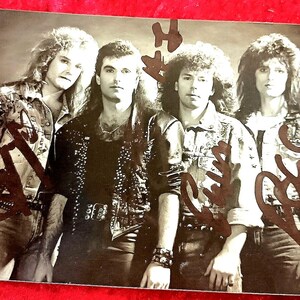Foto, Autogrammkarte NOISEHUNTER, Hard Rock, Heavy Metal, original signiert von der ganzen Band, Musik Merchandise, Sammler