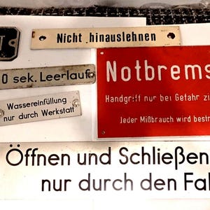 Hinweis Schilder, Bus, Bahn, Tram, Vintage, Retro, Deko, Ikarus, Mercedes, Straßenbahn, Aluminium, Kunststoff, Notbremse, Inventar