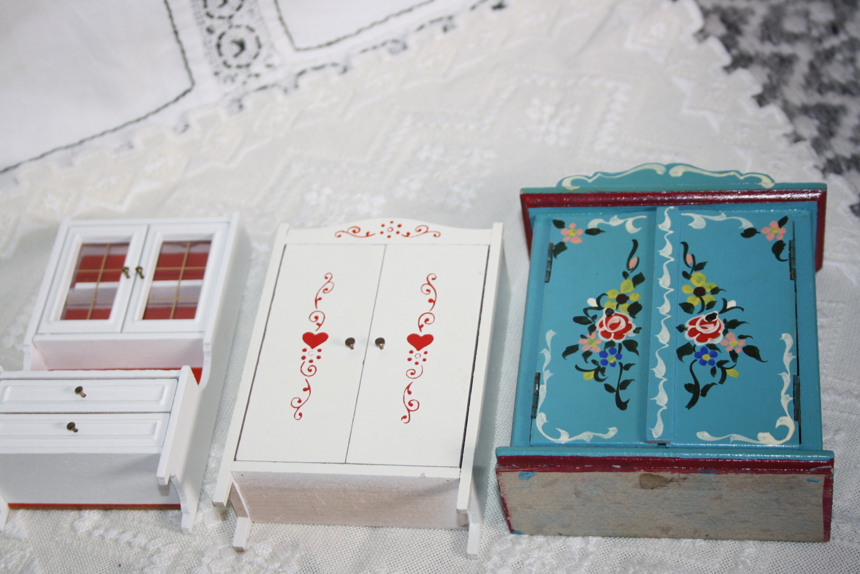 Lundby Dollhouse Furniture / A Set of 3 Different Bookcases 