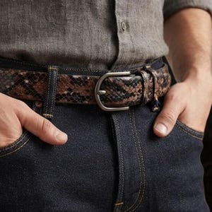 Premium handgjort ormskinnsmönstrat läderbälte, designerbälte för män, exotiskt läderbälte, jeansbälte, present till män 3,5 cm