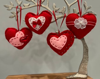 Décorations de coeurs, décorations de coeurs en feutre, cadeaux de décorations pour la Saint-Valentin. Lot de 4