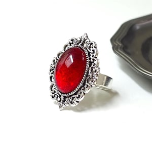 Victorian stijl ring - Robijnrood glas - Antiek zilverkleurig filigraan - Verstelbaar
