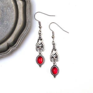 Fledermaus-Ohrringe – Vampir-Gothic-Schmuck – Blutrote Tropfenanhänger
