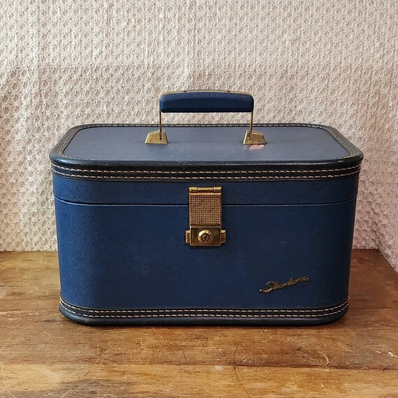 Vintage Skyline Train/Travel Case Gem