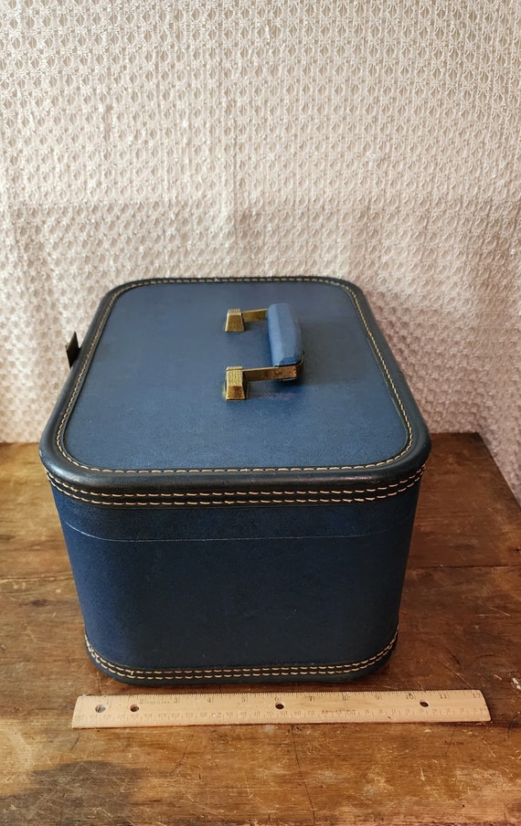 Vintage Skyline Train/Travel Case Gem