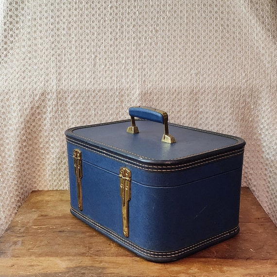 Vintage Skyline Train/Travel Case Gem