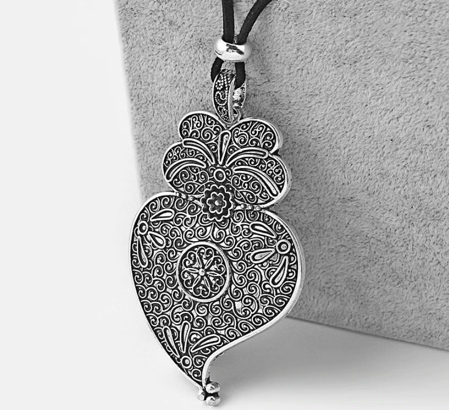 Iconic Sterling Silver Heart of Viana Filigree Pendant Necklace – JJ  Caprices