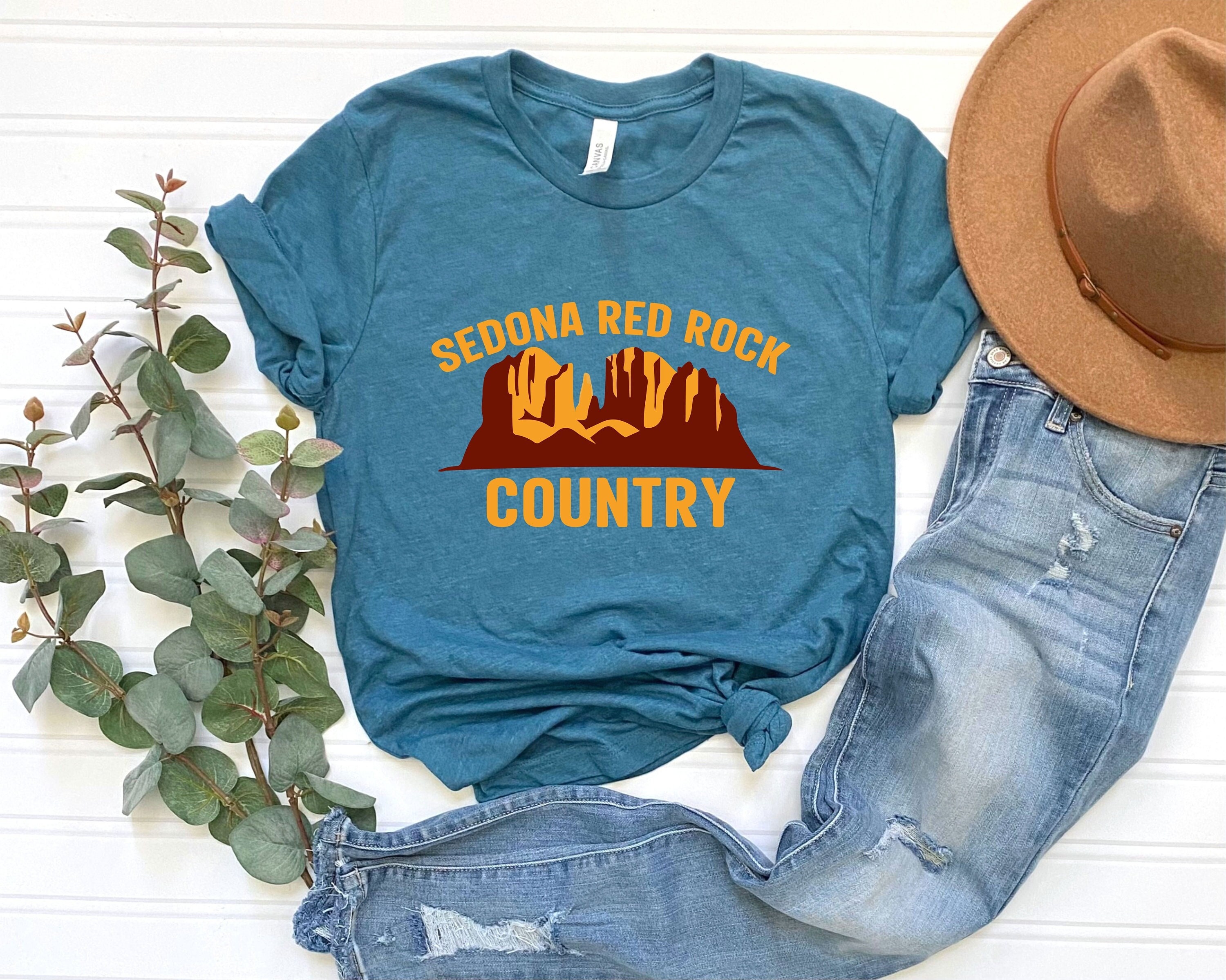 Sedona Red Rock Country Shirt, Hiking Shirt, Camping Shirt, Country Rock  Shirt, Sedona Red Rocks Shirt, Nature Lover Gift, Travel Shirt - Etsy