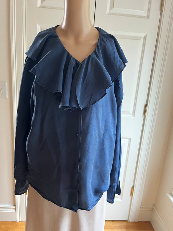 Women silk blouse Size Medium - image 4