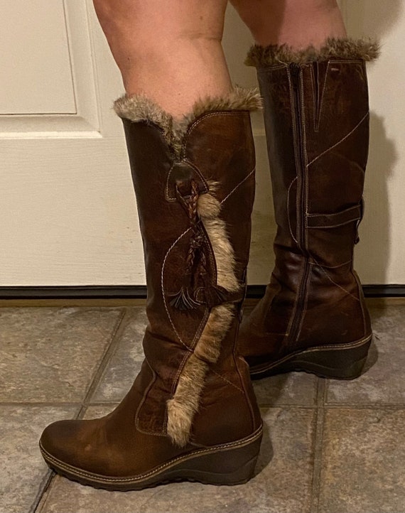 Platform brown Nine West Boots