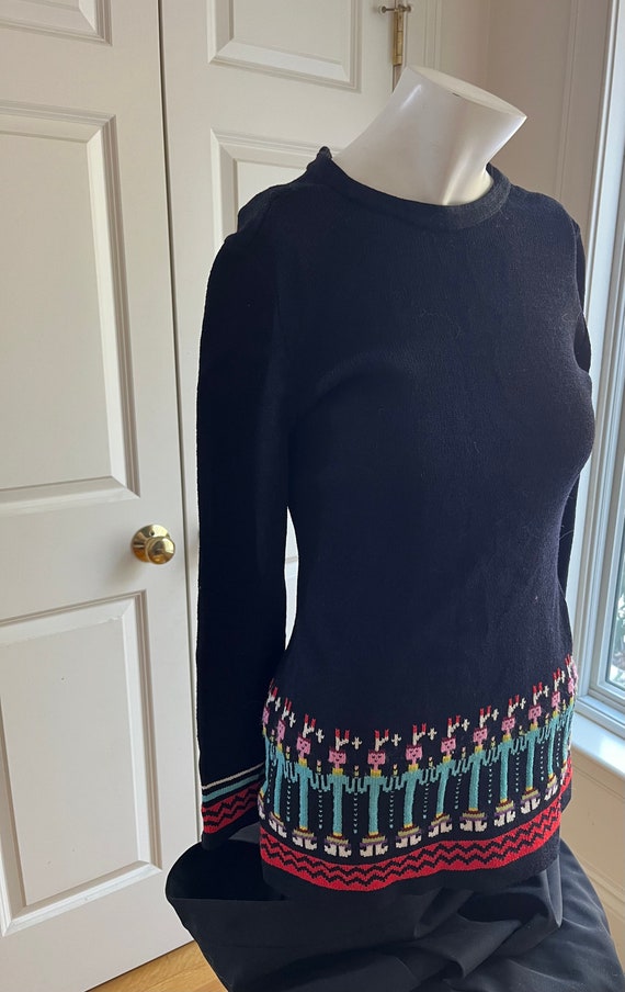 Women sweater size M