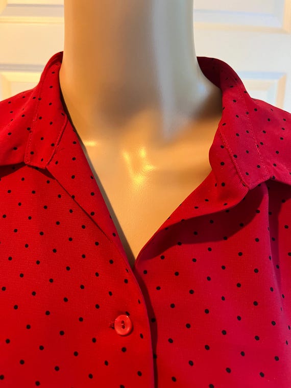 Red polka dot button down blouse size Medium - image 4