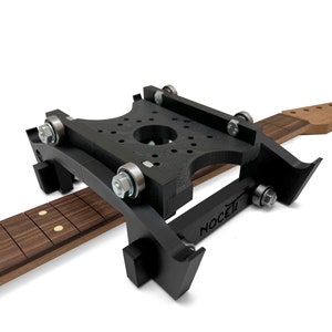 NIEUWE VERSIE Gitaarhals Fretboard Radius Jig Compatibel met Bosch, Dewalt, Makita, Ridgid, Ryobi en Milwaukee afbeelding 3