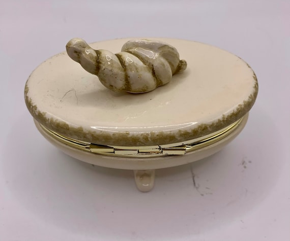 Hard to Find! !! Y. St. Lorens Trinket Box Made i… - image 3