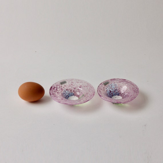 Kosta Boda Dishes, Ulrica Hydman-vallien Pair of Glass