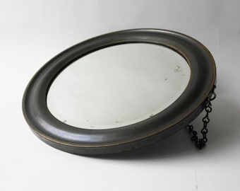 Rund spegel i antikmässing, tung, kedja, fasad, väggspegel, 39 cm