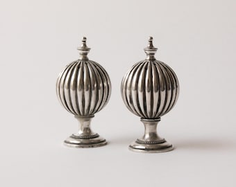 Victorian Pounce Pots, Pair of Pepper Pots, Peperettes, Silver Plated, Ribbed Body, 7/3.5cm
