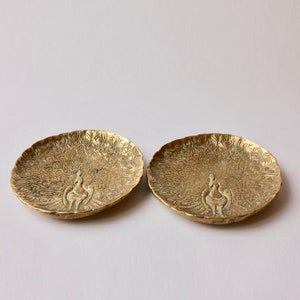 English Solid Brass Dishes, Pair, Peacock, Vintage, Trinket Dish, Made in England, 13cm diameter.