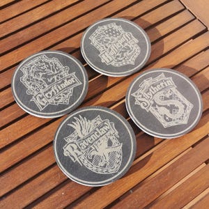 Pack posavasos de Harry Potter. Casas Hogwarts. Grabado laser en pizarra natural. Idea de regalo.