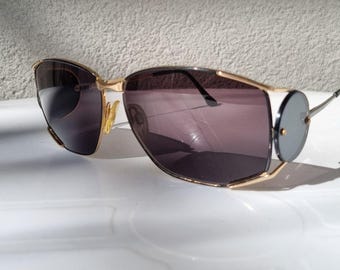 Gafas de sol vintage de los años 80 – Yves Saint Laurent – protectores laterales metálicos de gran tamaño