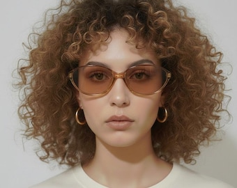 Vintage-Sonnenbrille aus den 1980er-Jahren – Christian Dior – Cat-Eye-Monogramm