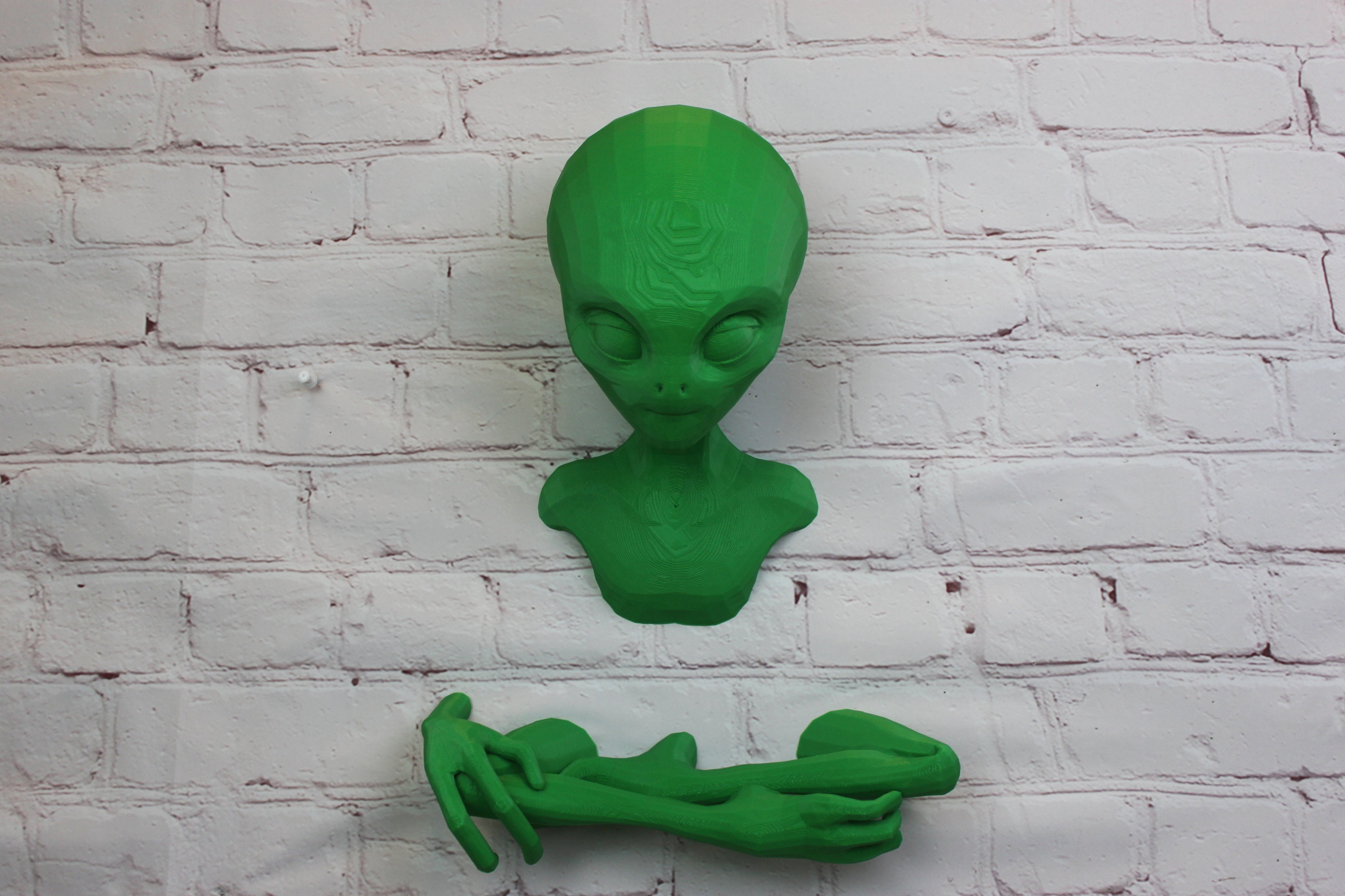 3D Printed Alien Wall Decor - Out of This World! - Etsy