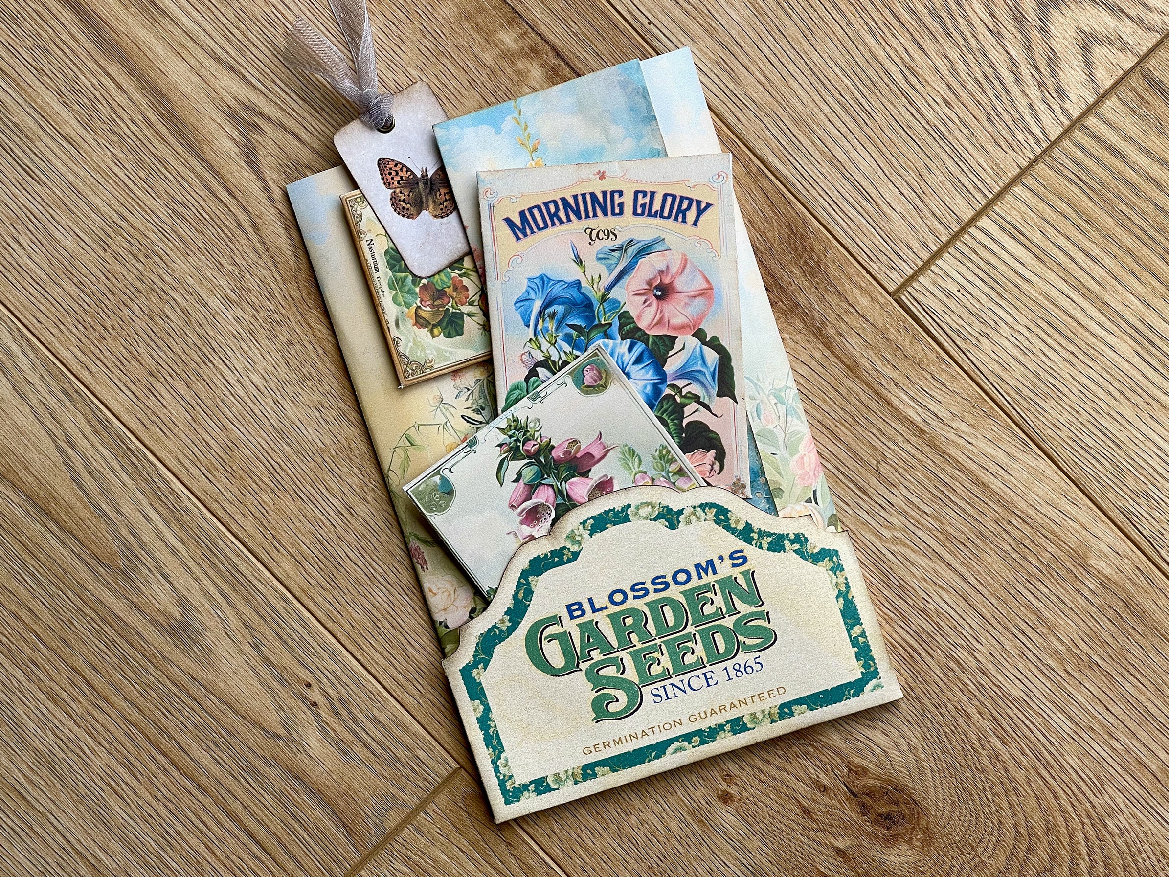 Summer's Garden Junk Journal Insert, Foldout Pocket for Keepsakes ...