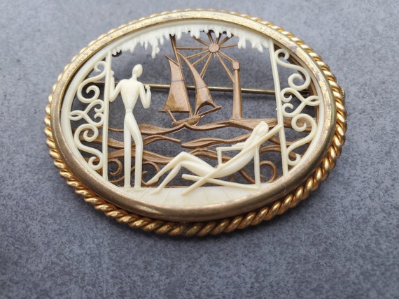 Vintage Art Deco Celluloid Pin Made in France