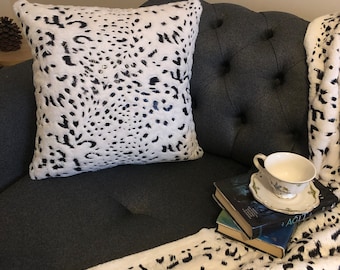 White Black Plush Pillow Cover, Home Decor, Throw Pillow Cover, Lumbar Pillow, Decorative Pillow, Farmhouse Pillow