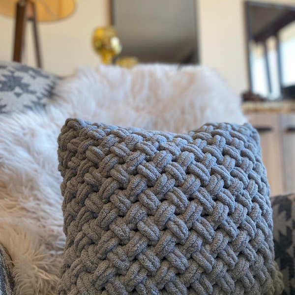 Grey Hand Knit Pillow Cover, Chunky Hand Knit Pillow Cover, Cable Knit Pillow Case, Home Decorative, Knitted Throw Pillow