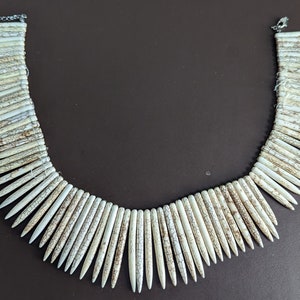 Beautiful 18 in. Vintage Cream White Buffalo Turquoise Necklace