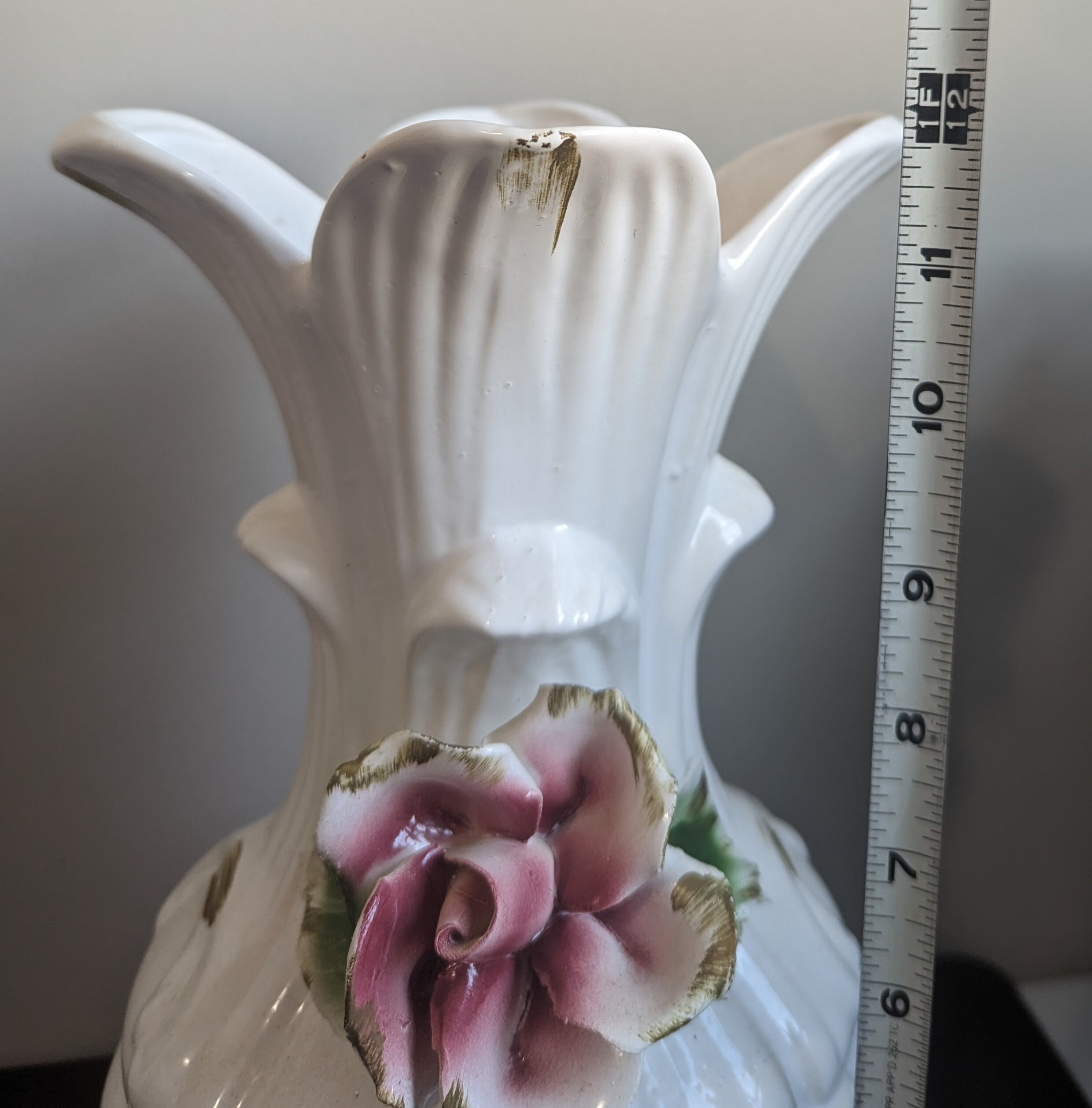 フラワーベース カポディモンテ　ヴィンテージ ヴィンテージ カポディモンテ フローラルベース：イタリア製陶器、高さ