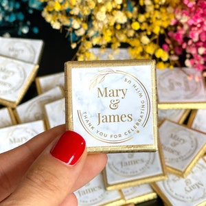 50 Wedding Neapolitan Chocolate Favours - Personalised Chocolate - Wedding Chococolate Favors for Guest - Gold or Silver Foil Milk Chocolate