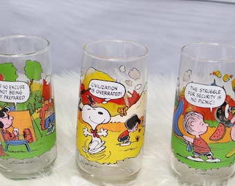 Vintage McDonald's Peanuts Glass Tumbler, Camp Snoopy Series