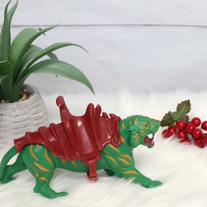Masters of the Universe He-Man Green Battle Cat with Saddle, Vintage 1983 MOTU, with Armor, Cringer, Action Figures, He-Man Figures,