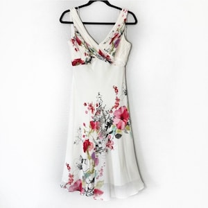 Vintage Y2K Adrianna Papell Krämfärgad Pärlspetsad A-linje Blommig Midiklänning Storlek 6 bild 1