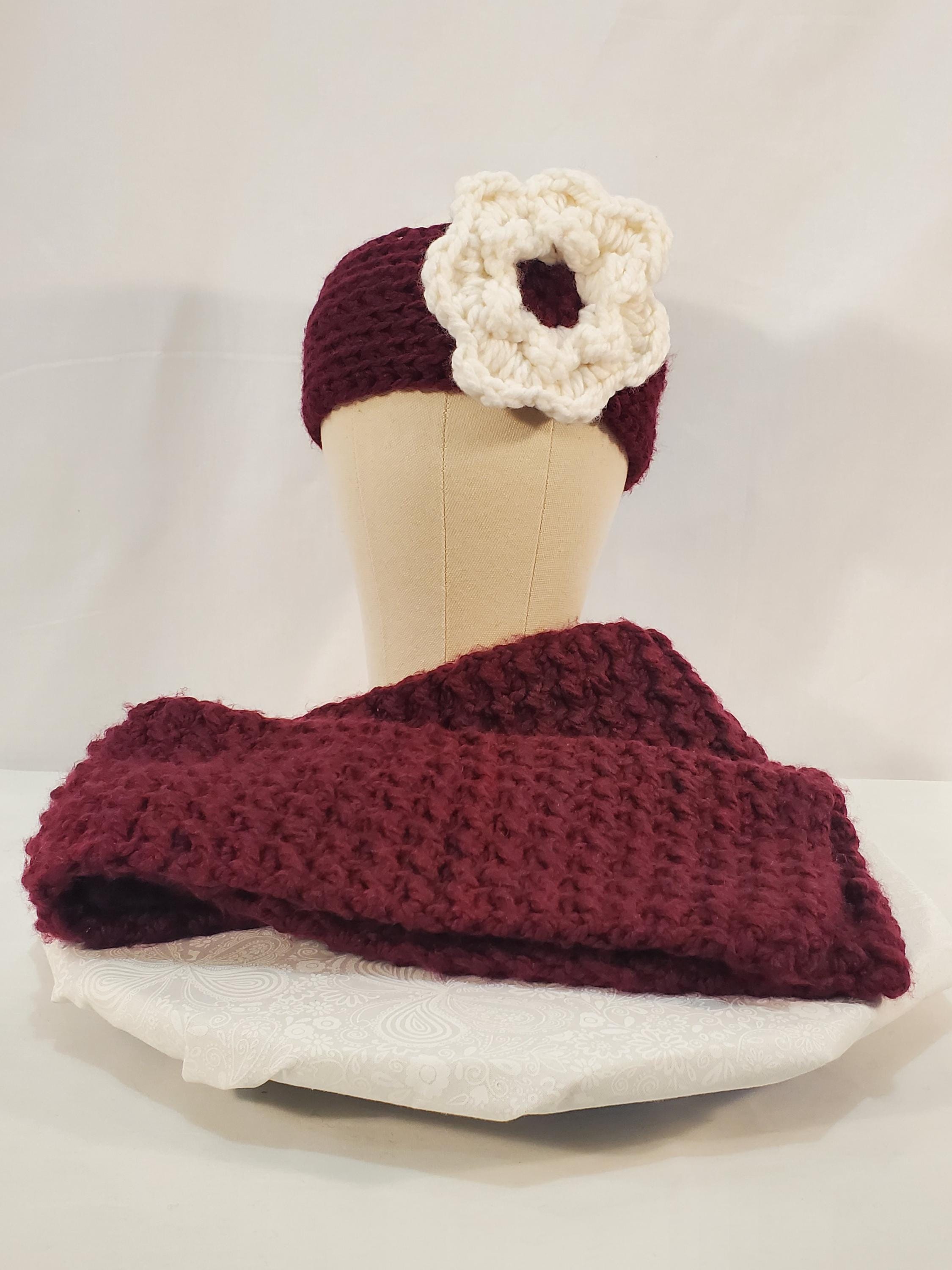 Maroon Hat Scarf Set - Etsy display picture 1
