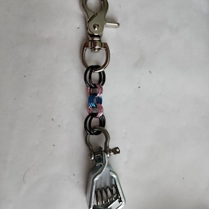 Glove clip