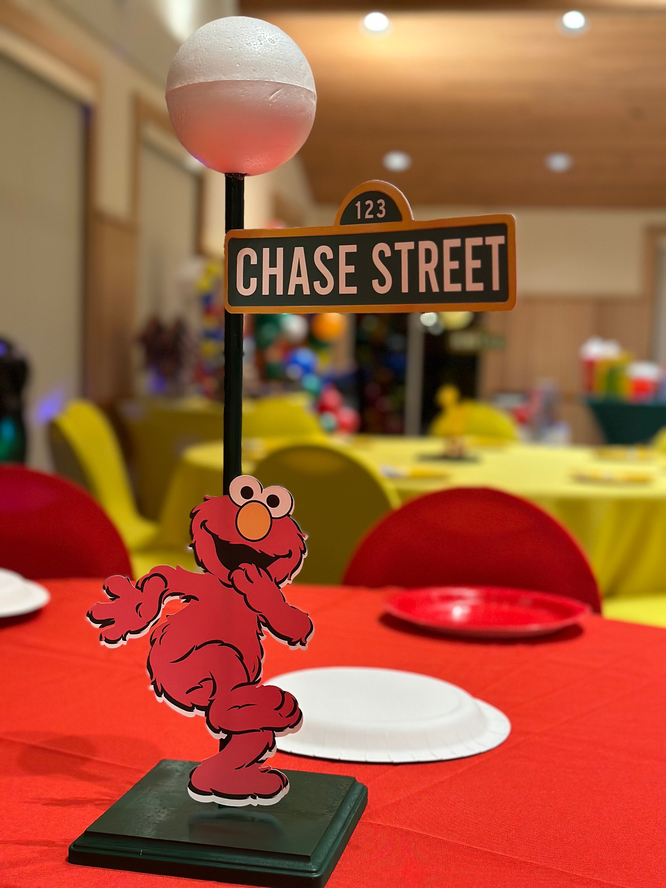 Sesame Street Lamppost Centerpiece 18