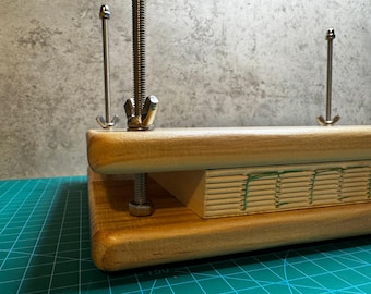Medium Wooden Book Press – Bookbinding Finishing Press for DIY Books, Flower Pressing & Paper Crafts
