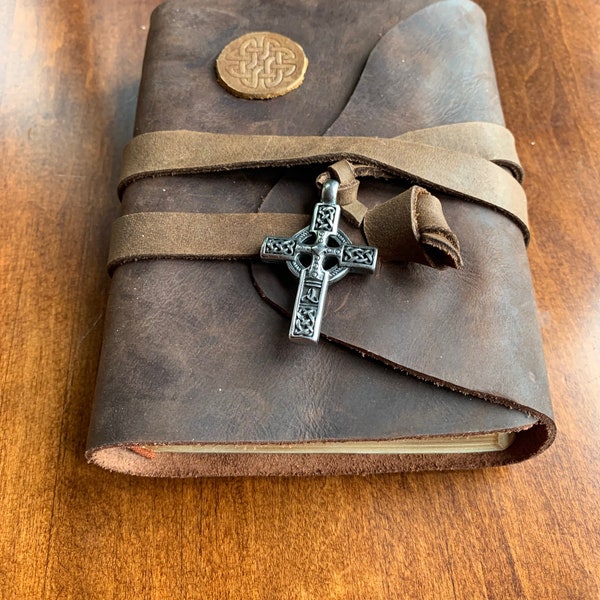 Celtic themed 'Rugged Traveler' Bible (KJV)