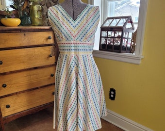 1950's White Cotton dress with Chevron stripes