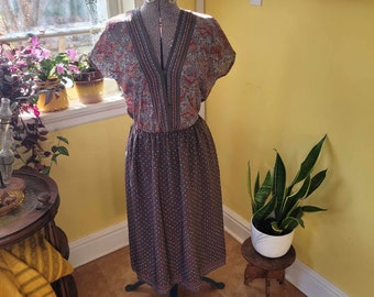 1970's Eliza Sim for Easie Originals Brown dress with multicolour polkadots and geometric pattern. Size 10 US