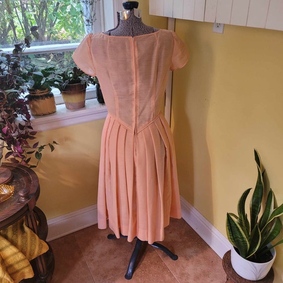 1960's Handmade peach Tea dress with pleated skir… - image 2