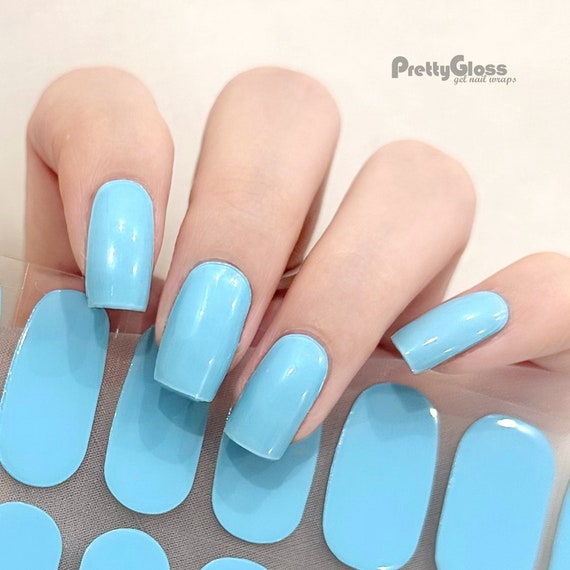 Sky blue nails discount