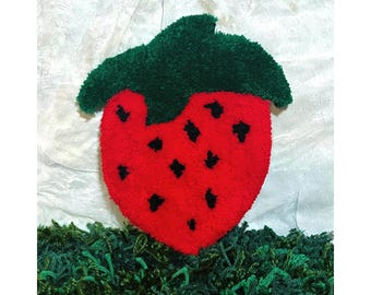 Handmade Strawberry Yarn Wall Art | Tufted Fruit Rug, Mini Wall Carpet Decor