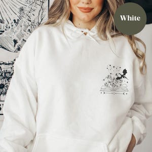 Sudadera con capucha de dragón "Un libro al día", sudadera para amantes de los libros, sudaderas con capucha para amantes de los libros, regalo para amantes de los libros, regalo para lectores, amantes de los libros de fantasía, sudadera de dragón imagen 7