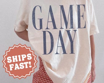Chemise Comfort Colors® le jour du match, Chemise de football pour maman, Chemise de baseball pour maman, Vêtements d'automne, Chemise de sport pour femme, T-shirt graphique, Jolie chemise surdimensionnée
